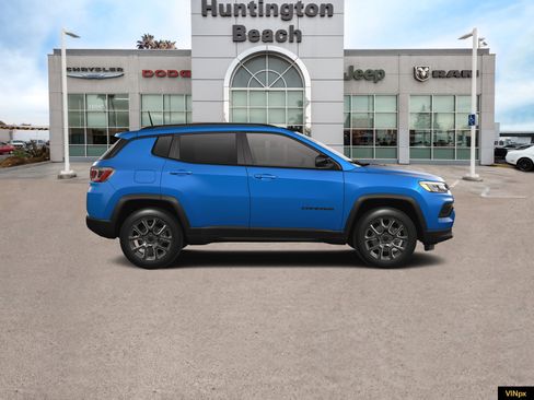 New 2026 Jeep Compass Latitude w/ Quick Order Package 29K image 9