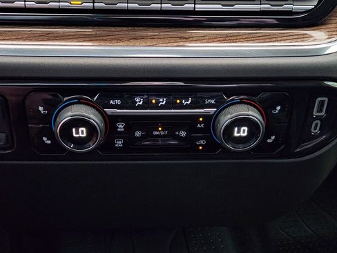 Certified 2024 Chevrolet Silverado 1500 RST AWD/4WD image 19