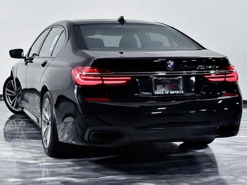 Used 2018 BMW 740e xDrive AWD/4WD image 9