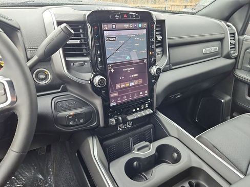 New 2026 RAM 2500 Laramie w/ Night Edition AWD/4WD image 19