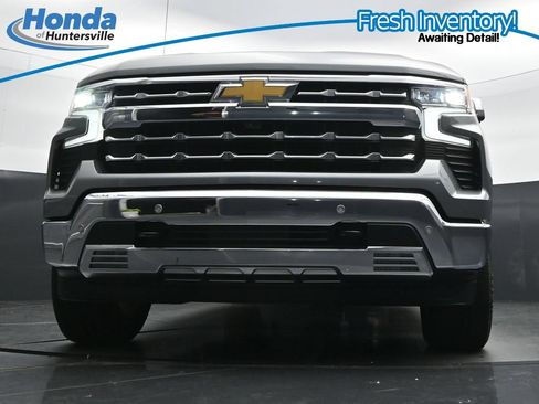 Used 2023 Chevrolet Silverado 1500 LTZ w/ LTZ Convenience Package II AWD/4WD image 30