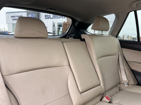 Used 2016 Subaru Outback 3.6R Limited image 18