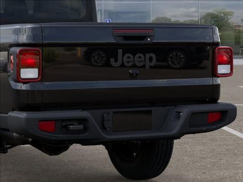 New 2026 Jeep Gladiator Sport image 13
