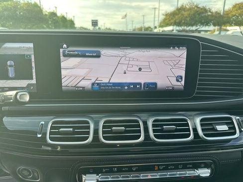 Certified 2024 Mercedes-Benz GLS 580 4MATIC image 9