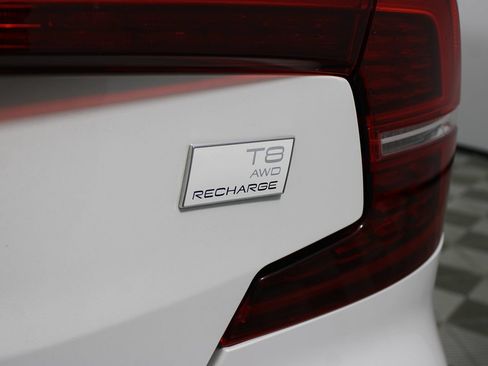 Used 2021 Volvo S60 T8 R-Design Expression AWD/4WD image 41
