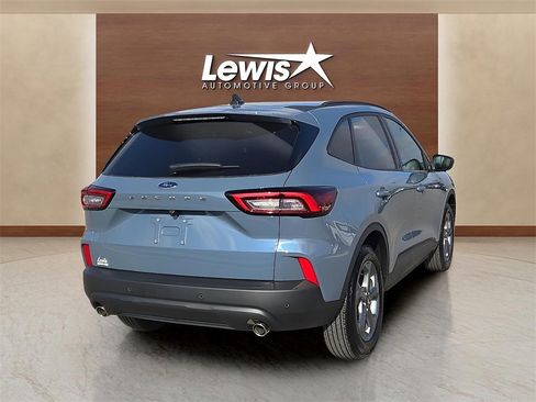 Used 2025 Ford Escape ST-Line w/ Tech Pack #1 image 4