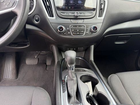Used 2024 Chevrolet Malibu LT FWD image 14