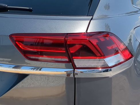 Certified 2023 Volkswagen Atlas Cross Sport SE AWD/4WD image 9