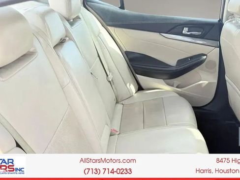 Used 2020 Nissan Maxima 3.5 SV w/ Floor Mat Group FWD image 10