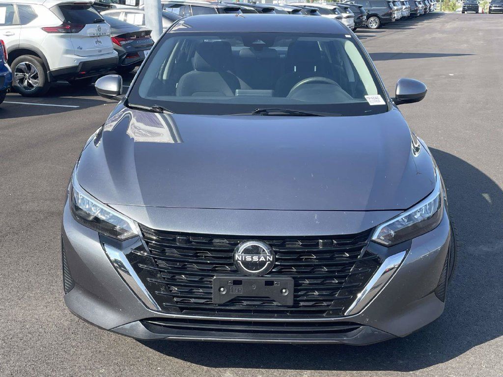 Used 2025 Nissan Sentra S FWD image 8