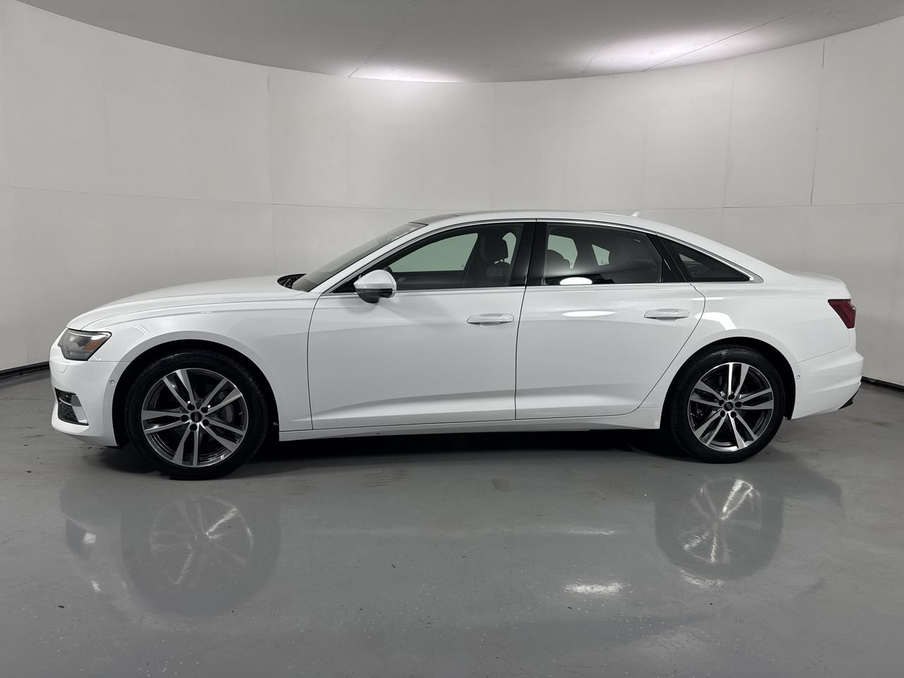 Used 2023 Audi A6 2.0T Premium w/ Convenience Package AWD/4WD image 2