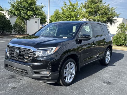 Used 2025 Honda Passport EX-L image 5