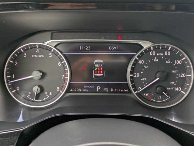 Used 2025 Nissan Pathfinder SL FWD image 28