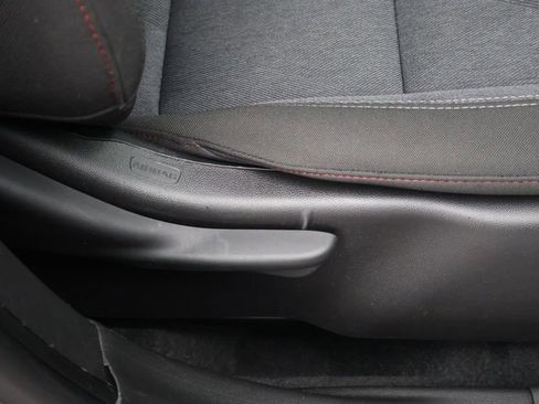 Used 2024 Chevrolet Trax RS image 41