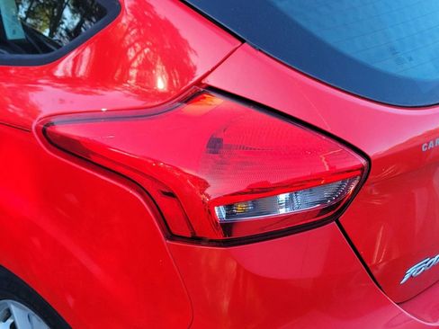 Used 2016 Ford Focus SE w/ Reverse Sensing Package image 10