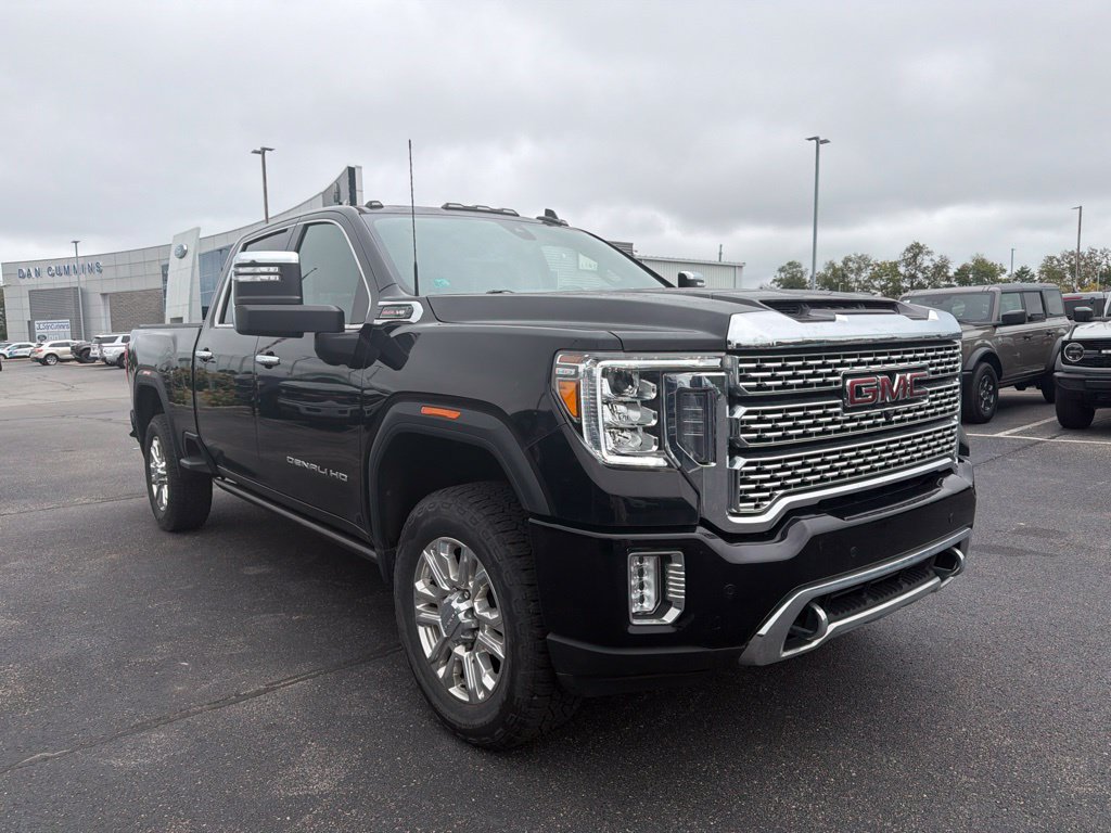 Used 2022 GMC Sierra 2500 Denali w/ Denali Ultimate Package AWD/4WD image 2