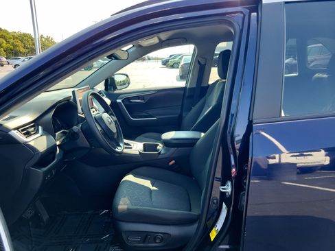 Certified 2023 Toyota RAV4 XLE AWD/4WD image 18