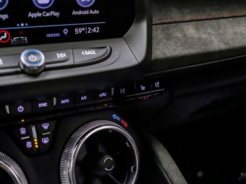 Used 2019 Chevrolet Camaro ZL1 image 72