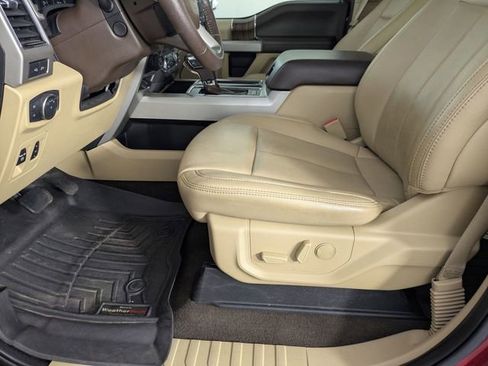 Used 2019 Ford F150 Lariat w/ Equipment Group 502A Luxury AWD/4WD image 11