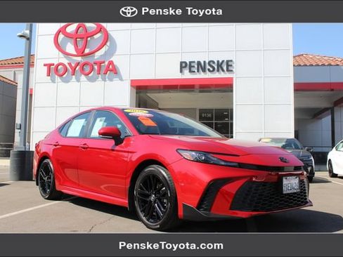 Certified 2026 Toyota Camry SE w/ Convenience Package FWD image 1