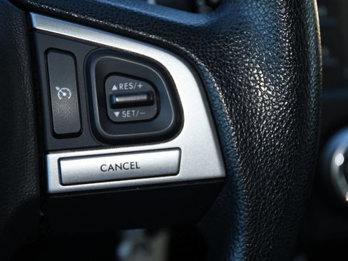 Used 2017 Subaru Forester 2.5i w/ Alloy Wheel Package image 29