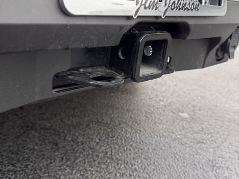 Used 2024 Nissan Pathfinder Platinum w/ Cargo Package image 10