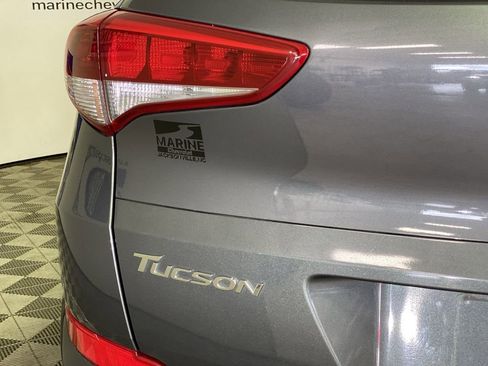Used 2018 Hyundai Tucson SE AWD/4WD image 34