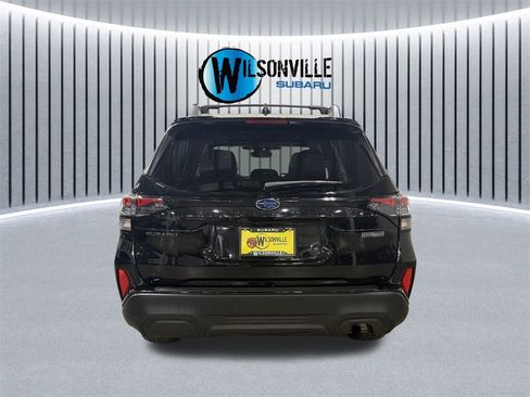 Certified 2025 Subaru Forester Premium image 5