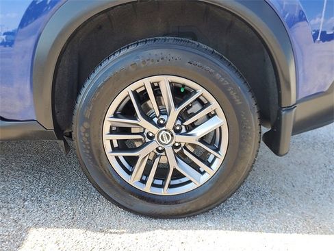 Used 2021 Nissan Rogue S image 7