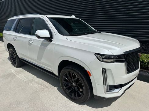 Used 2022 Cadillac Escalade Premium Luxury w/ Performance Package AWD/4WD image 12