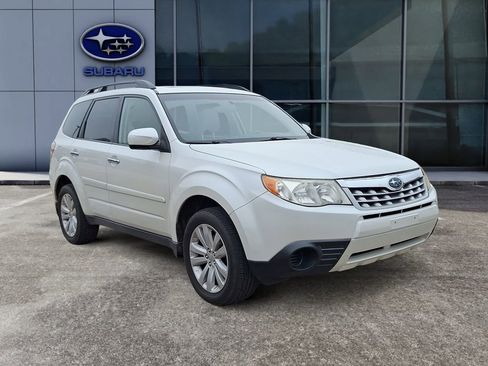 Used 2013 Subaru Forester 2.5X Premium image 3