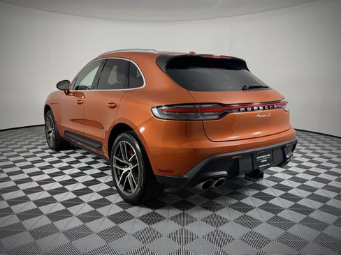 Used 2022 Porsche Macan S image 3