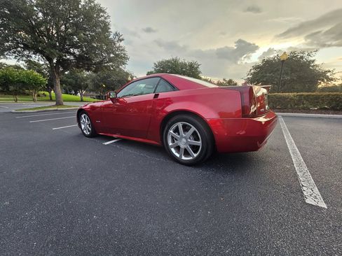 Used 2004 Cadillac XLR RWD image 31