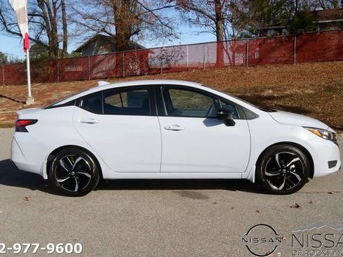 New 2025 Nissan Versa SR w/ Trunk Package image 4