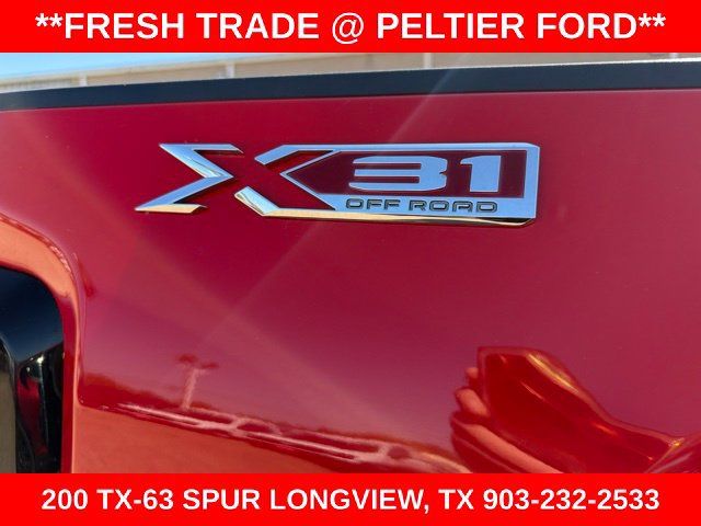 Used 2022 GMC Sierra 2500 SLT w/ SLT Convenience Package AWD/4WD image 27
