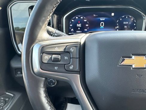 Used 2022 Chevrolet Silverado 1500 LT AWD/4WD image 26