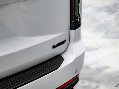 Used 2023 Cadillac Escalade V image 30