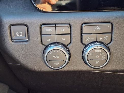 New 2026 GMC Sierra 1500 Elevation w/ Preferred Package image 18