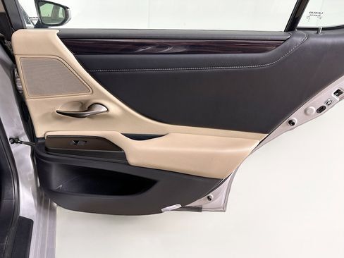 Used 2019 Lexus ES 350 image 30