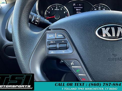 Used 2017 Kia Forte LX w/ LX Popular Package image 18