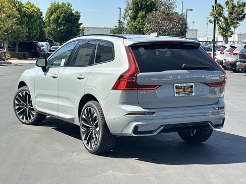New 2026 Volvo XC60 B5 Ultra w/ Climate Package image 5