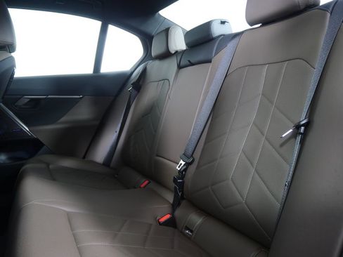 Certified 2025 BMW i5 M60 image 17