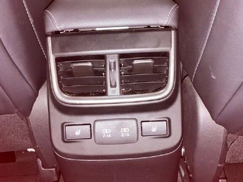 Used 2020 Subaru Outback Limited image 8