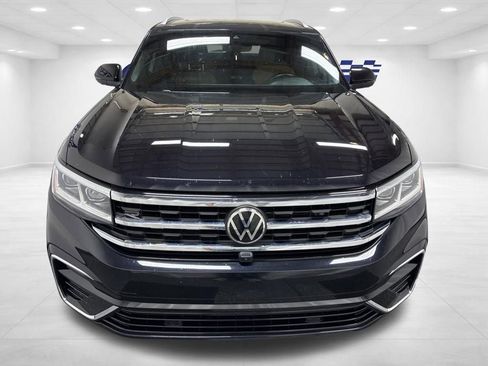 Used 2022 Volkswagen Atlas Cross Sport SEL Premium R-Line image 2