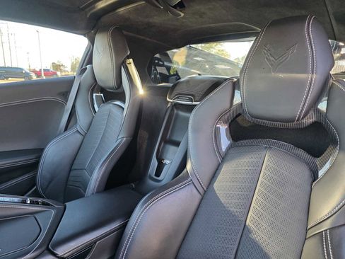 Used 2025 Chevrolet Corvette Stingray Premium Cpe w/ 3LT image 16