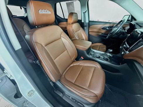 Used 2019 Chevrolet Traverse High Country AWD/4WD image 31