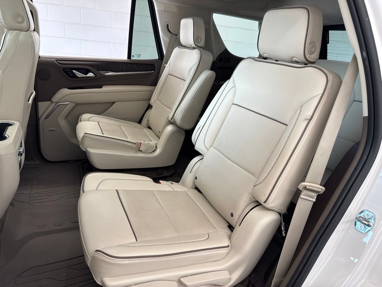 Used 2022 GMC Yukon Denali AWD/4WD image 44