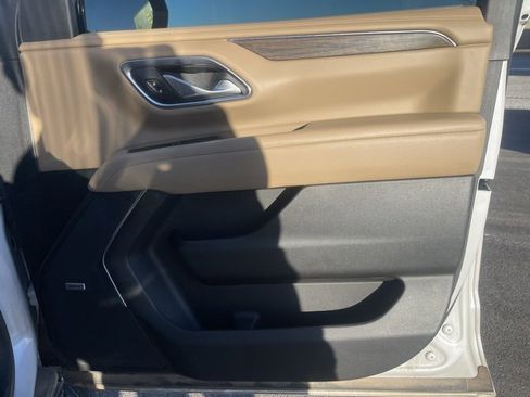 Used 2024 Chevrolet Suburban Premier image 13