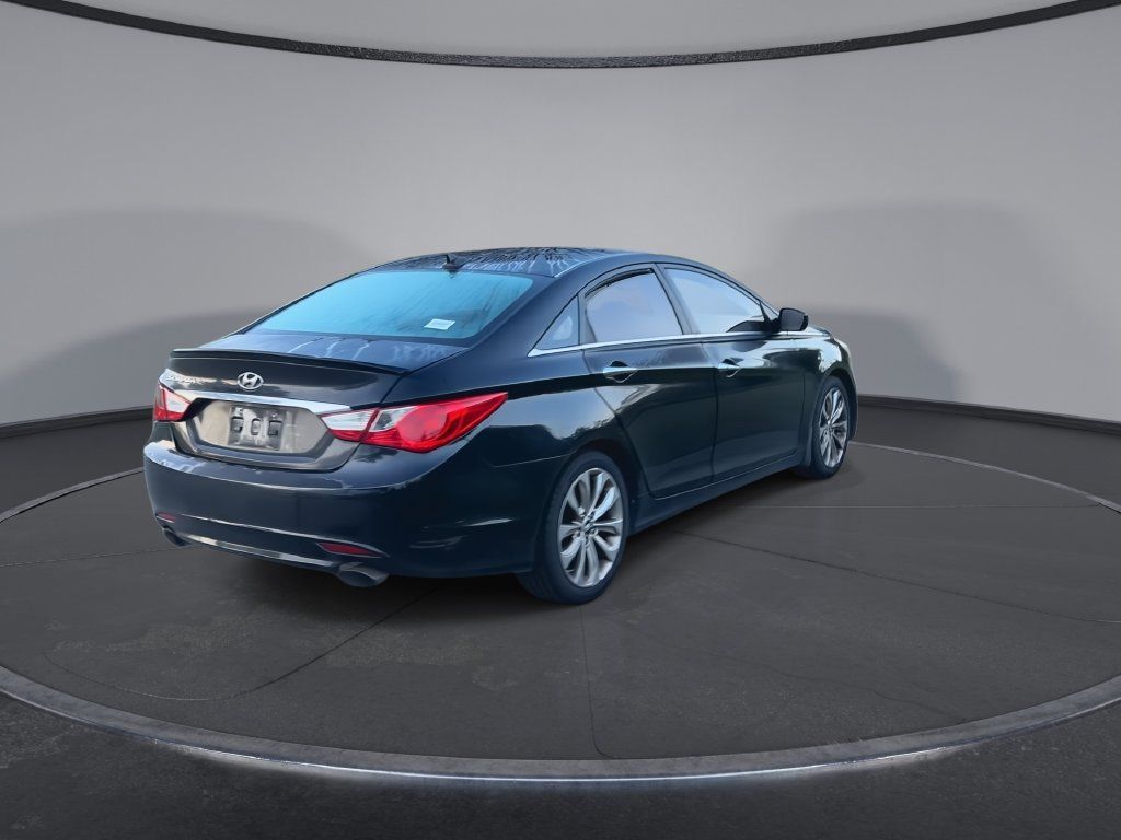 Used 2013 Hyundai Sonata SE FWD image 8