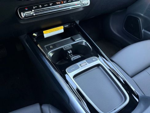 New 2026 Mercedes-Benz GLB 250 image 22